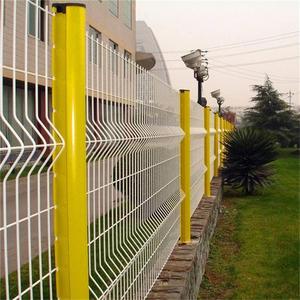 Hiện Đại Cong Trang Trí Kim Loại Hàng Rào Lưới Sốc Hấp Thụ Thời Tiết Rustproof PVC Lớp Phủ Plaza Màu Xanh Lá Cây Cho Khu Dân Cư Bãi - Product Image 1
