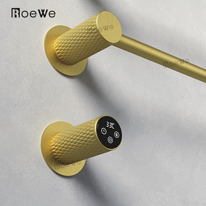 Cao Cấp Vàng Treo Tường Khăn Ấm Hơn Giá Với Kết Cấu Sang Trọng Cho Phòng Tắm Hiện Đại Đường Sắt Khăn Khô Giá - Product Image 2