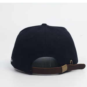 Casquettes de baseball noires personnalisées de haute qualité à 5 panneaux avec logo brodé 3D - Product Image 4