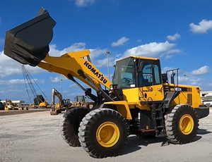 รถตักล้อยาง KOMATSU WA380 ขนาด 3 ลูกบาศก์เมตร ราคาโรงงาน ขาย - Product Image 3