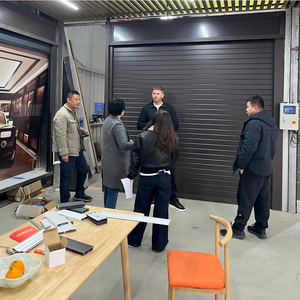 Porta <span class=keywords><strong>Garage</strong></span> Avvolgibile in Lega di Alluminio con Isolamento Termico e Funzione Antifurto, Design Mid-Century per Ingresso Villa e Uso Commerciale - Product Image 4