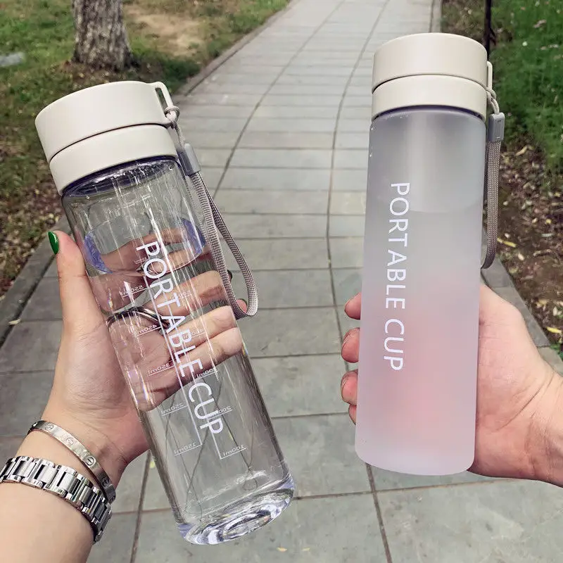 Top Selling 600ml/800ml Customizable Gym Bouteille Plastic Rutilisable Reusable Eco Friendly Clear Frosted Water Bottle