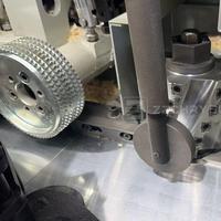 Machine à raboter et à profiler le bois à quatre faces
