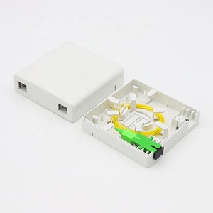 Placa frontal montada en la pared interior SC Rosette 2 Core 86*86mm Caja de terminales de <span class=keywords><strong>fibra</strong></span> <span class=keywords><strong>óptica</strong></span> - Product Image 1