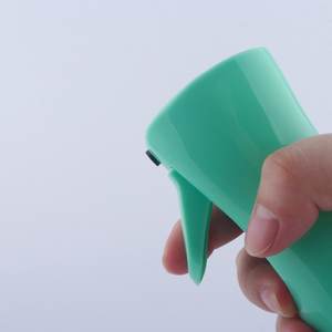 200ml 300ml 500ml多用途プラスチック連続スプレーウォーターボトルサロンケアトリガースプレーウォーターミストヘアスプレーボトル - Product Image 4