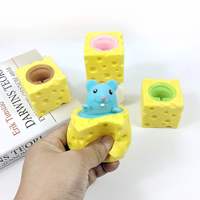 En gros, Sacs mystères de jouets Mochi Squishy animaux en silicone, jouets anti-stress Fidget mignons Taba à presser pour enfants