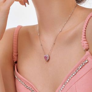 Collier pendentif en forme de cœur en argent rhodié S925 DYLAM Classy avec chaîne à maillons et zircon cubique 5A pour femmes, bijoux de mode raffinés - Product Image 2