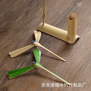 Juguete de libélula de bambú hecho a mano, artesanía de bambú, estilo chino, decoración del hogar, regalo para niños y amigos - Product Image 4