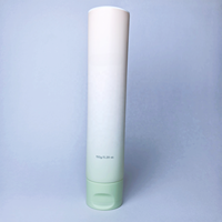 Tube d'emballage en plastique de 100 ml et 150 ml avec bouchon à clapet en forme d'arc, couleur dégradée personnalisée pour conteneur de crème