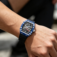 Montre à quartz pour homme avec boîtier en alliage et bracelet en silicone