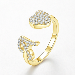 Bague de fiançailles en or jaune plaqué avec diamant taille brillant ouvert et moissanite en forme de cœur, bijou pour tous les jours - Product Image 1