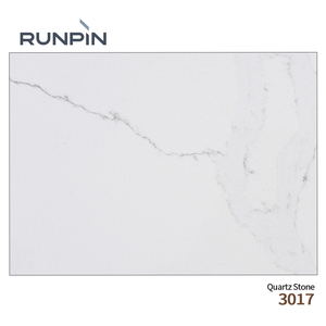 Dalle <span class=keywords><strong>de</strong></span> quartz technique Runpin Calacatta Ultra Blanc 3017 avec veine gris fin, certifiée NSF, pour plans <span class=keywords><strong>de</strong></span> <span class=keywords><strong>travail</strong></span> <span class=keywords><strong>de</strong></span> salle <span class=keywords><strong>de</strong></span> bain, approvisionnement OEM en gros - Product Image 2