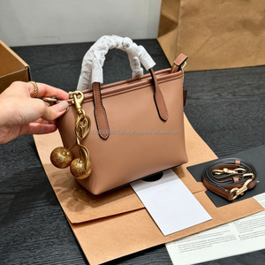 2026 Fashion New York Style Womens Luxury Designer Durable Large Capacity Shoulder Sac Coaching Pour Femme Tote <b>Bag</b> - Product Image 5