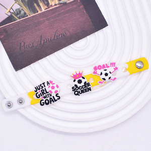 Nouvelles décorations créatives HY pour chaussures de football pour femmes, breloques de téléphone DIY, accessoires détachables en PVC rose pour chaussures de football - Product Image 5