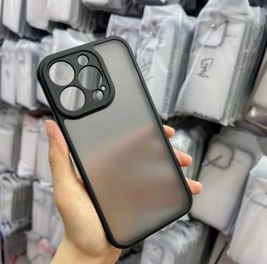 GSCASE lujo a prueba de golpes armadura piel sensación mate cubierta dos en uno <span class=keywords><strong>cargador</strong></span> inalámbrico funda de teléfono para IPhone 14 Pro - Product Image 5