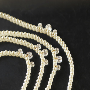 สร้อยคอแฟชั่นทรงเรขาคณิตประดับมุกเทียมขนาด 2.5 มม. ชุบทองบนสแตนเลส สำหรับผู้หญิง - Product Image 2