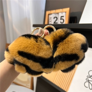 <span class=keywords><strong>Porte</strong></span>-clés <span class=keywords><strong>de</strong></span> luxe en forme <span class=keywords><strong>de</strong></span> <span class=keywords><strong>patte</strong></span> <span class=keywords><strong>de</strong></span> tigre, pendentif en fourrure <span class=keywords><strong>de</strong></span> <span class=keywords><strong>lapin</strong></span>, ornement <span class=keywords><strong>de</strong></span> sac en forme <span class=keywords><strong>de</strong></span> griffe <span class=keywords><strong>de</strong></span> chat, <span class=keywords><strong>porte</strong></span>-clés <span class=keywords><strong>de</strong></span> voiture en forme <span class=keywords><strong>de</strong></span> <span class=keywords><strong>patte</strong></span> d'ours - Product Image 2