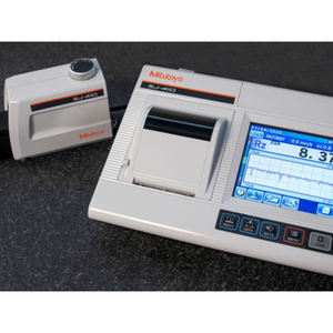 Mitutoyo Surftest Probador de rugosidad digital portátil, sección transversal de 50 mm - Product Image 3