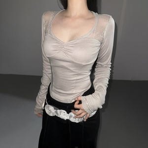 Camisetas básicas informales de otoño para mujer, con cuello redondo, manga larga, con volantes y ribete de encaje. - Product Image 1