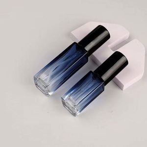 Dispensador de Perfume de Vidrio Cuadrado de 5/10 ml, Pulverizador con Bomba, Botellas Recargables Vacías, Botella de Spray Personalizada, Herramienta de Belleza - Product Image 1