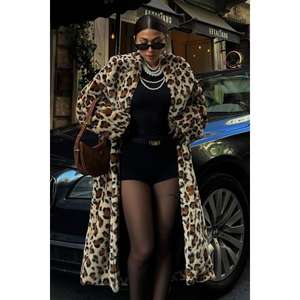 Manteau en fausse fourrure à imprimé léopard Sobe pour femme, épais, chaud, en peluche, long, multicolores, pour l'hiver - Product Image 5