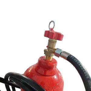 طفاية حريق محمولة على عربة يدوية الدفع، بمسحوق ثاني أكسيد الكربون 30 كجم، مصنوعة من الفولاذ، متوفرة بأوزان 24 كجم و 30 كجم، للمستودعات والمصانع ومحطات الوقود - Product Image 3