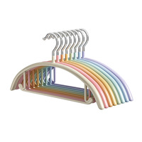 Kunststoffbeschichteter Halbkreishänger, verdicktes Modell 4636; Regenbogenfarbener, nahtloser, moderner, minimalistischer Haushaltshänger; Rutschfest