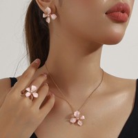 Set Perhiasan Kalung dan Anting Trendy Berbahan Alloy, Lapis Elektroplating, Bentuk Bunga, Efek Awan Berminyak