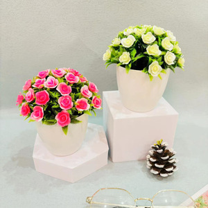 Herbe en plastique verte de bonsaï de jasmin artificiel d'intérieur résistant aux UV mise en pot pour le nouvel an Plante artificielle en pot - Product Image 2