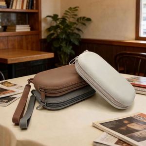 Waterproof Zipper Closure Eco-Friendly Multi-Functional Fashionable Mini Wallet Pouch Silicone <b>Wrist</b> <b>Strap</b> Coin Purse - Product Image 2