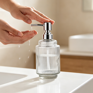<span class=keywords><strong>Distributeur</strong></span> de <span class=keywords><strong>savon</strong></span> moderne en verre transparent côtelé cylindrique, pompe à lotion durable, bouteille de <span class=keywords><strong>savon</strong></span> <span class=keywords><strong>liquide</strong></span> à épaule étagée et estampillée or - Product Image 4