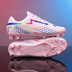 Nouvelles chaussures de football antidérapantes à <span class=keywords><strong>crampons</strong></span> longs pour enfants, chaussures de sport pour hommes adultes, chaussures de sport unisexes pour jeunes, chaussures athlétiques en PVC - Product Image 2