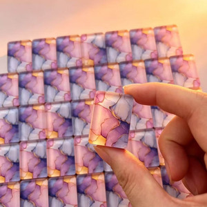 Set di Mahjong Americano Estetico Pieghevole Moderno di Lusso in Cristallo Rosa Viola con Venature Dorate Personalizzabile Regalo per le Feste per gli Amanti del Mahjong - Product Image 3