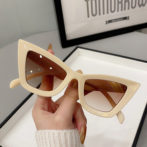 Drop Shipping <span class=keywords><strong>occhiali</strong></span> <span class=keywords><strong>da</strong></span> <span class=keywords><strong>sole</strong></span> moda Cat Eye <span class=keywords><strong>da</strong></span> donna Vintage oversize stile Cateye <span class=keywords><strong>occhiali</strong></span> <span class=keywords><strong>da</strong></span> <span class=keywords><strong>sole</strong></span> quadrati per donne UV400 protezione - Product Image 4