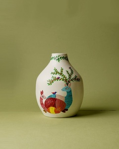 Jarrón de Cerámica con Diseño de Ciervos y Pájaros Descansando, Inspirado en la Naturaleza, Pintado a Mano, Arte Folclórico Tradicional, Hecho por Artesanos, Decorativo - Product Image 1
