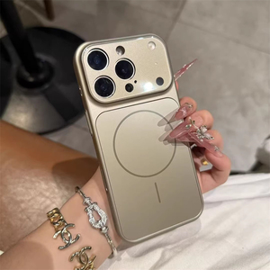 เคสโทรศัพท์ iPhone 17 แบบด้าน เคลือบเลเซอร์ AG พร้อมกระจกป้องกันเลนส์กล้องมุมกว้าง สำหรับแปลงเคส iPhone 15 ถึง 17 Pro Max - Product Image 3