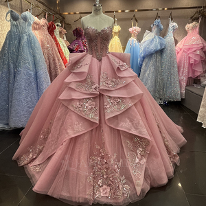 Robe de bal princesse sans bretelles avec volants, couleur bonbon, dentelle florale à sequins, fleurs 3D roses, pour Quinceañera et soirée - Modèle Dy1502 - Product Image 2