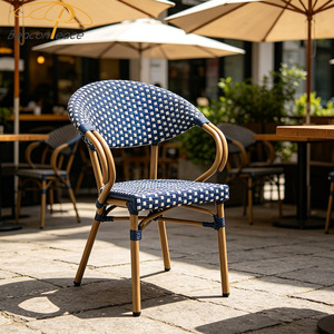Chaises de Restaurant Empilables Vintage pour Extérieur Mobilier de Jardin en Rotin Chaise de Salle à Manger Chaises Bistro Café Français - Product Image 1