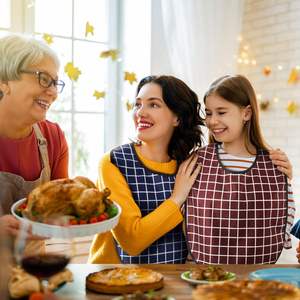 4 baberos divertidos grandes para adultos, lavables, protectores de ropa para comer, para mujeres y hombres - Product Image 4