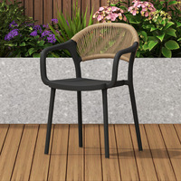 Chaise d'extérieur simple avec accoudoirs en PVC et rotin PE, mobilier de jardin pour cafés et salons de thé, balcons et cours extérieures