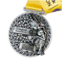Prix d'usine Médaille sportive bon marché en forme de jeton vintage 3D en bronze antique argenté Médailles personnalisées Médailles de marathon
