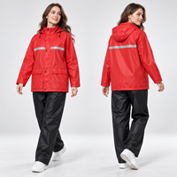 Combinaison de pluie imperméable rouge avec capuche et pantalon noir pour moto, cyclisme, trajets quotidiens, travail en extérieur, vêtements de pluie personnalisés pour adultes