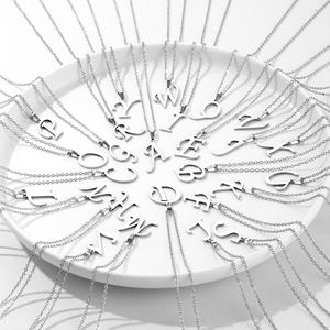 Collar de Moda para Mujer, Aleación de Zinc y Acero Inoxidable, 26 Letras, Cristal, Perla, Chapado en Oro, Cadena Figaro, Certificado Thorns - Product Image 1