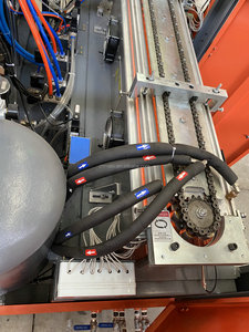 Macchina per Soffiaggio Plastica 2000BPH, Macchina per Produzione Bottiglie PET, Prezzo Macchina Automatica per Bottiglie d'Acqua da 2000ml, Spedizione Rapida - Product Image 4