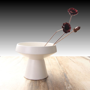 Vente en gros <span class=keywords><strong>Vase</strong></span> à fleurs en <span class=keywords><strong>céramique</strong></span> Vanitas noir mat pour la décoration intérieure <span class=keywords><strong>Vase</strong></span> <span class=keywords><strong>Ikebana</strong></span> en <span class=keywords><strong>céramique</strong></span> blanche <span class=keywords><strong>Vase</strong></span> de table pour la Saint-Valentin - Product Image 6