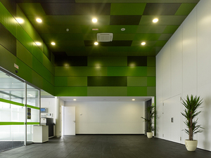 Revestimiento Metálico Blanco con Recubrimiento de PVDF/PE para Uso Arquitectónico en Hoteles Modernos, Lámina de ACP ACM, Panel <span class=keywords><strong>Compuesto</strong></span> de <span class=keywords><strong>Aluminio</strong></span> Decorativo para Paredes Interiores - Product Image 4