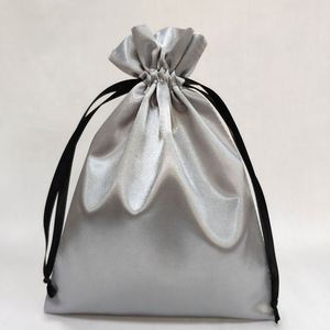 Bolsa de Satén Gris Personalizada con Cordón de Cinta, Bolsas de Seda para Joyería - Product Image 3