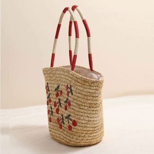 Sac de plage en paille tressée grande capacité, nouvelle mode, brodé cerises, pour vacances en bord de mer - Product Image 4