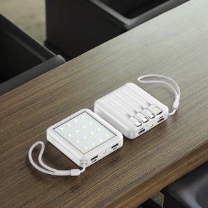 Nouvelle conception de batterie externe portable rechargeable de 10 000 mAh avec lampe torche LED, 4 câbles intégrés, charge rapide, 20 000 mAh, affichage LED 10 W - Product Image 6