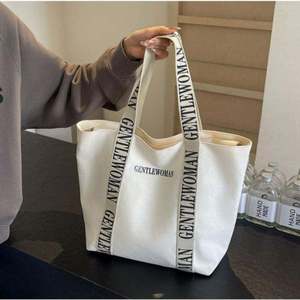 Sac fourre-tout personnalisé avec impression de logo et poche et fermeture éclair auto-conçues, sac de shopping - Product Image 3